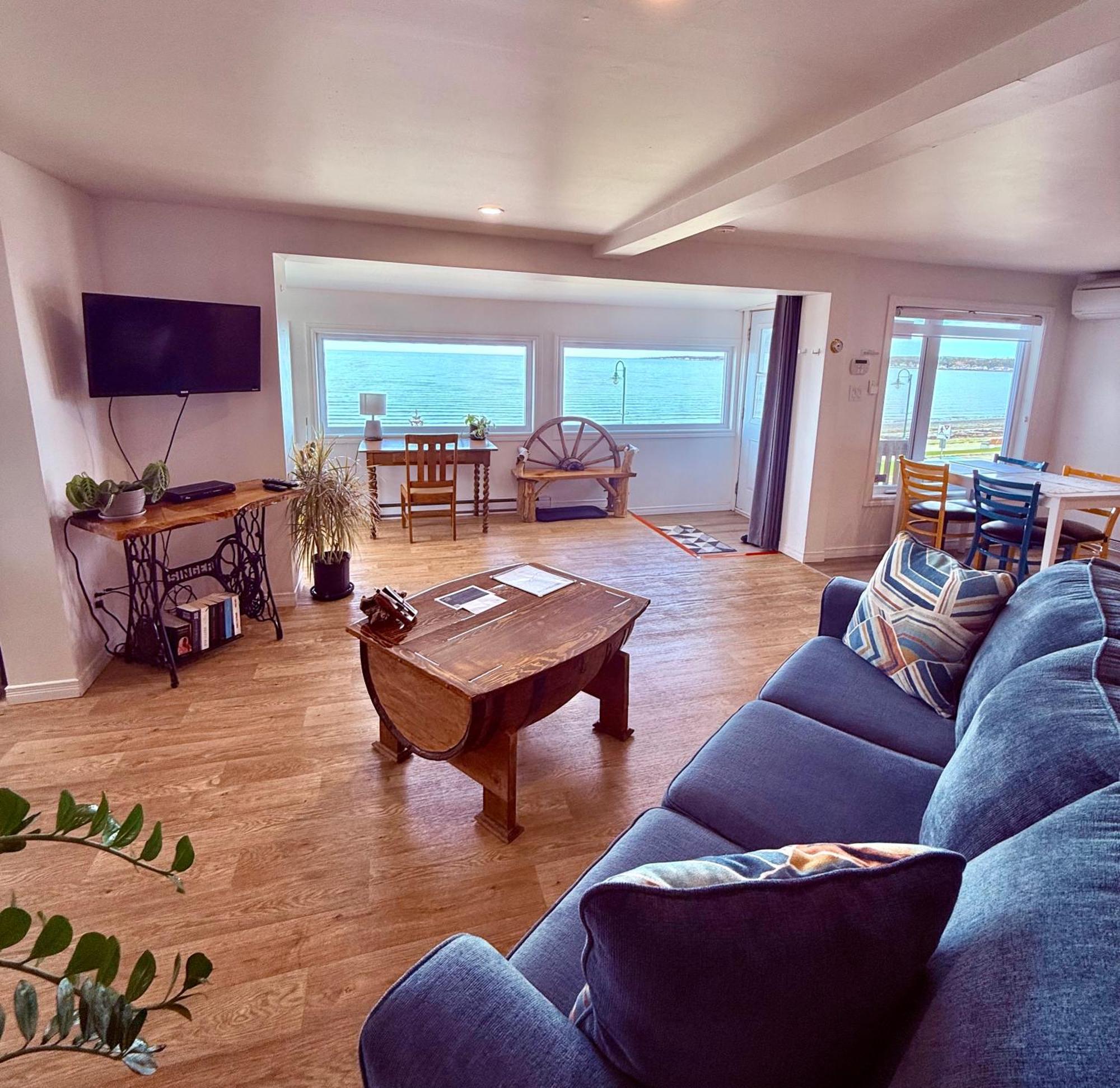 L'Appat Buvette Et Couchette De Sainte-Luce - Appartements De Vacances Modernes, Calmes Et Ressourcant Sur Le Fleuve Exteriér fotografie